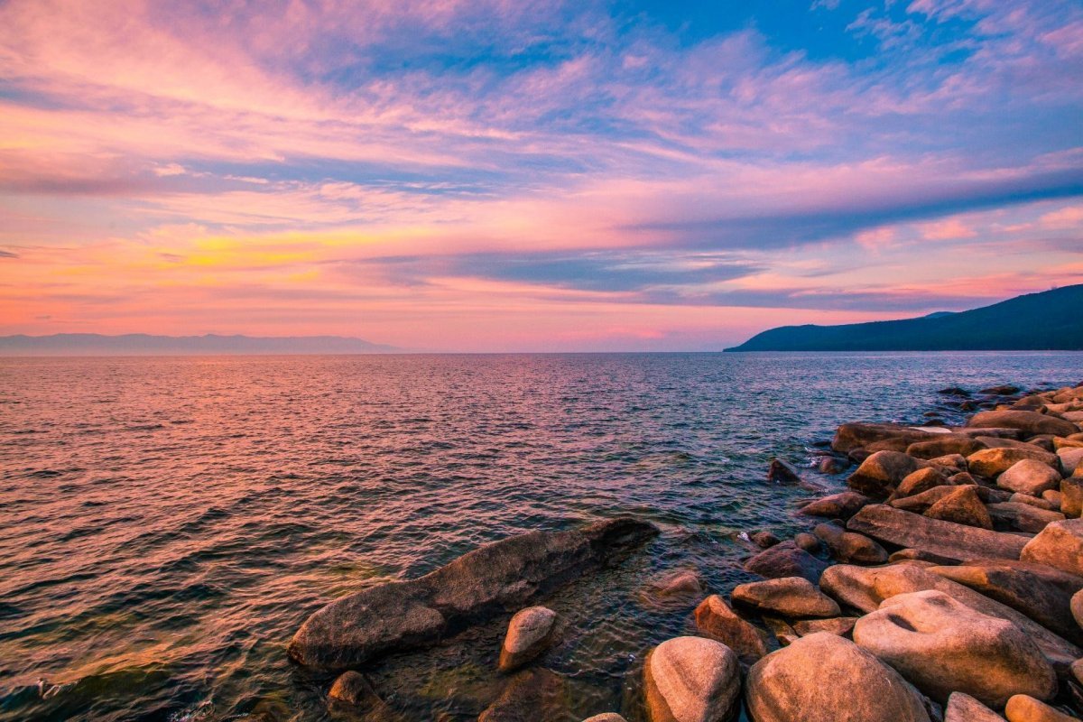 Озеро Байкал лето