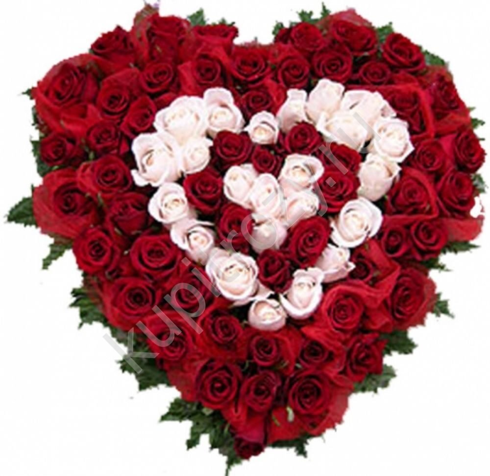 Букет роз сердце в середине
