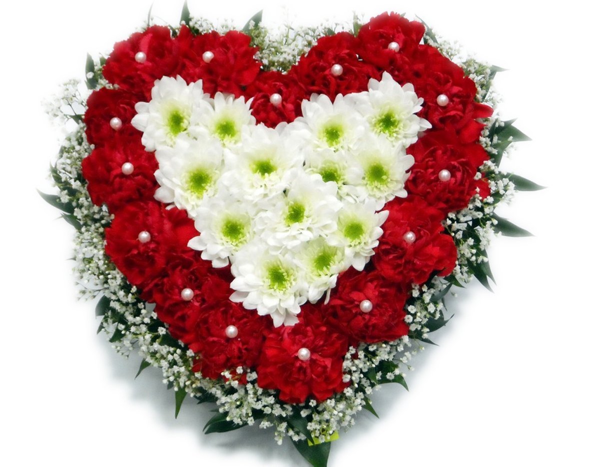 Букет сердце из цветов