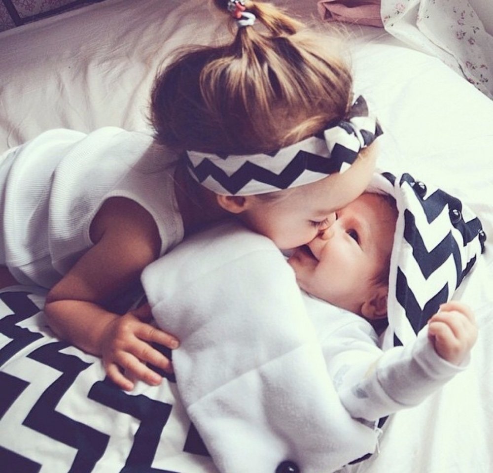 Двое милых детей