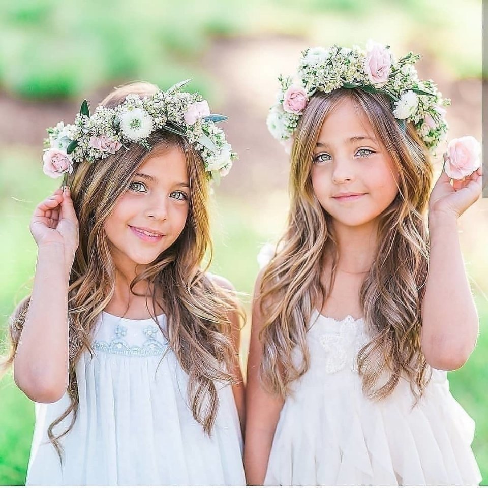 Лиа Роуз и ава-Мари Клементс