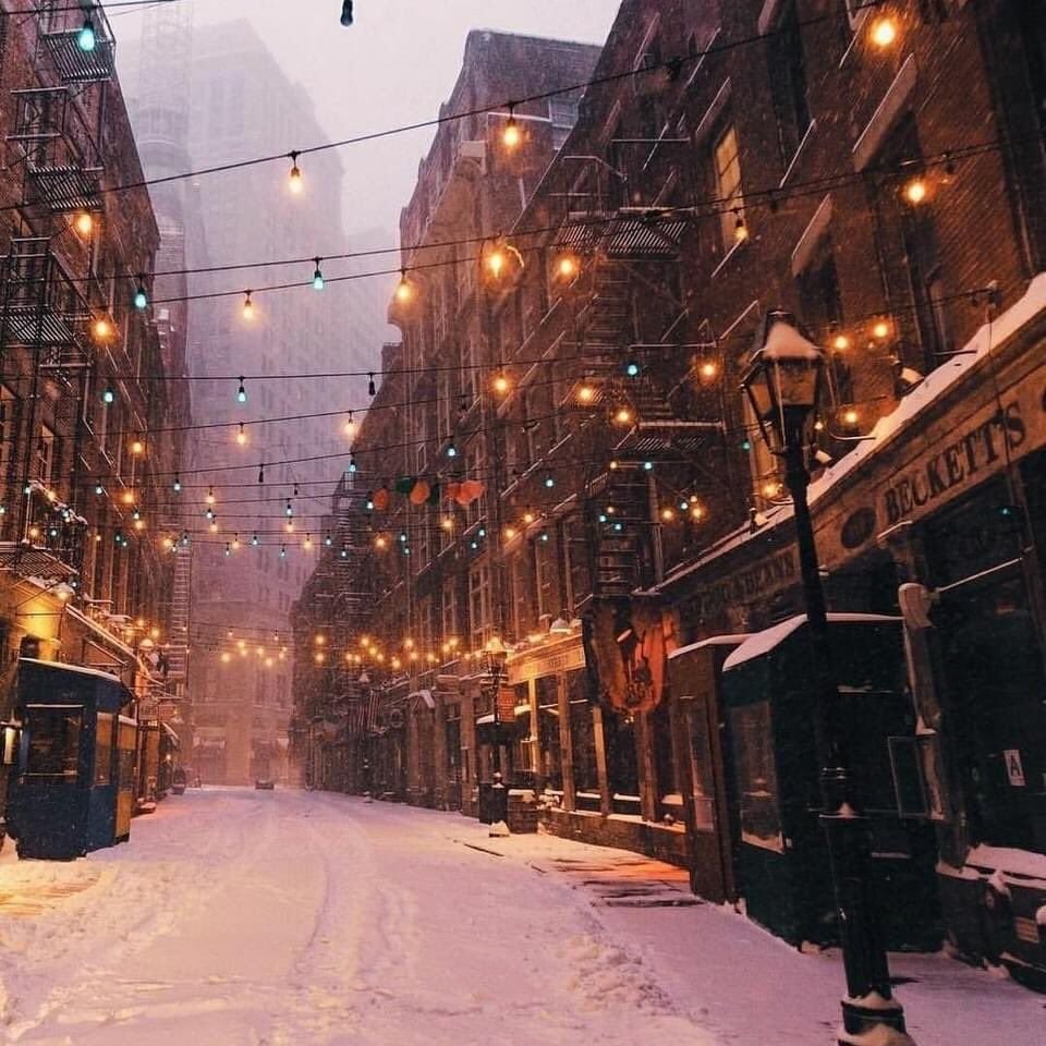 Новогодняя улица