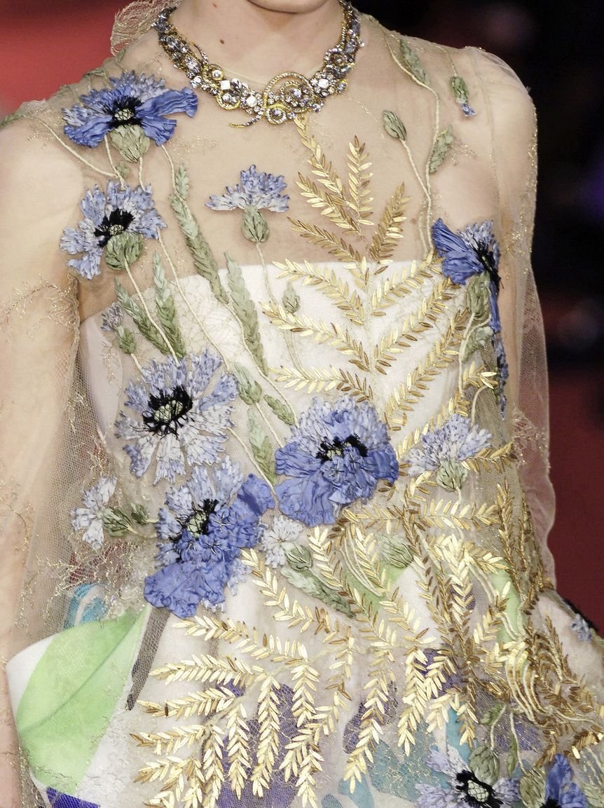 Кристиан Лакруа вышивка