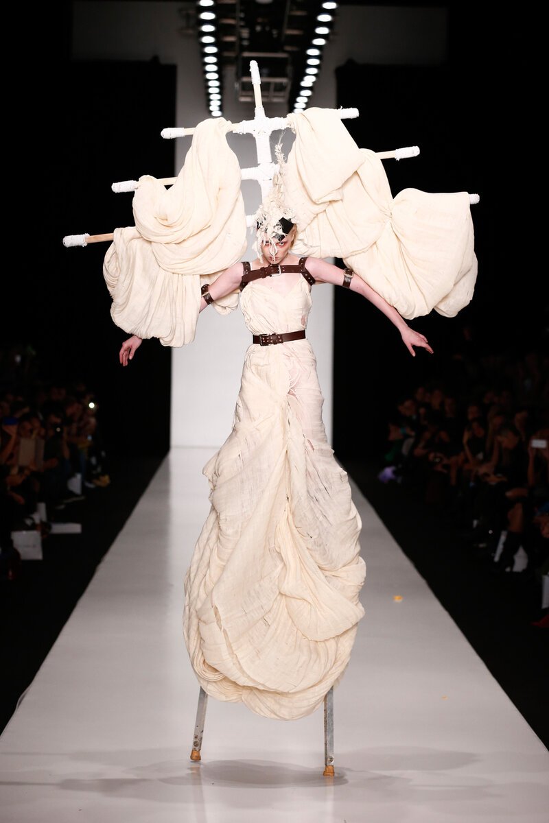 Показ мод самые необычные Наряды