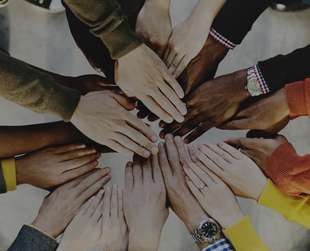 Много рук картинка