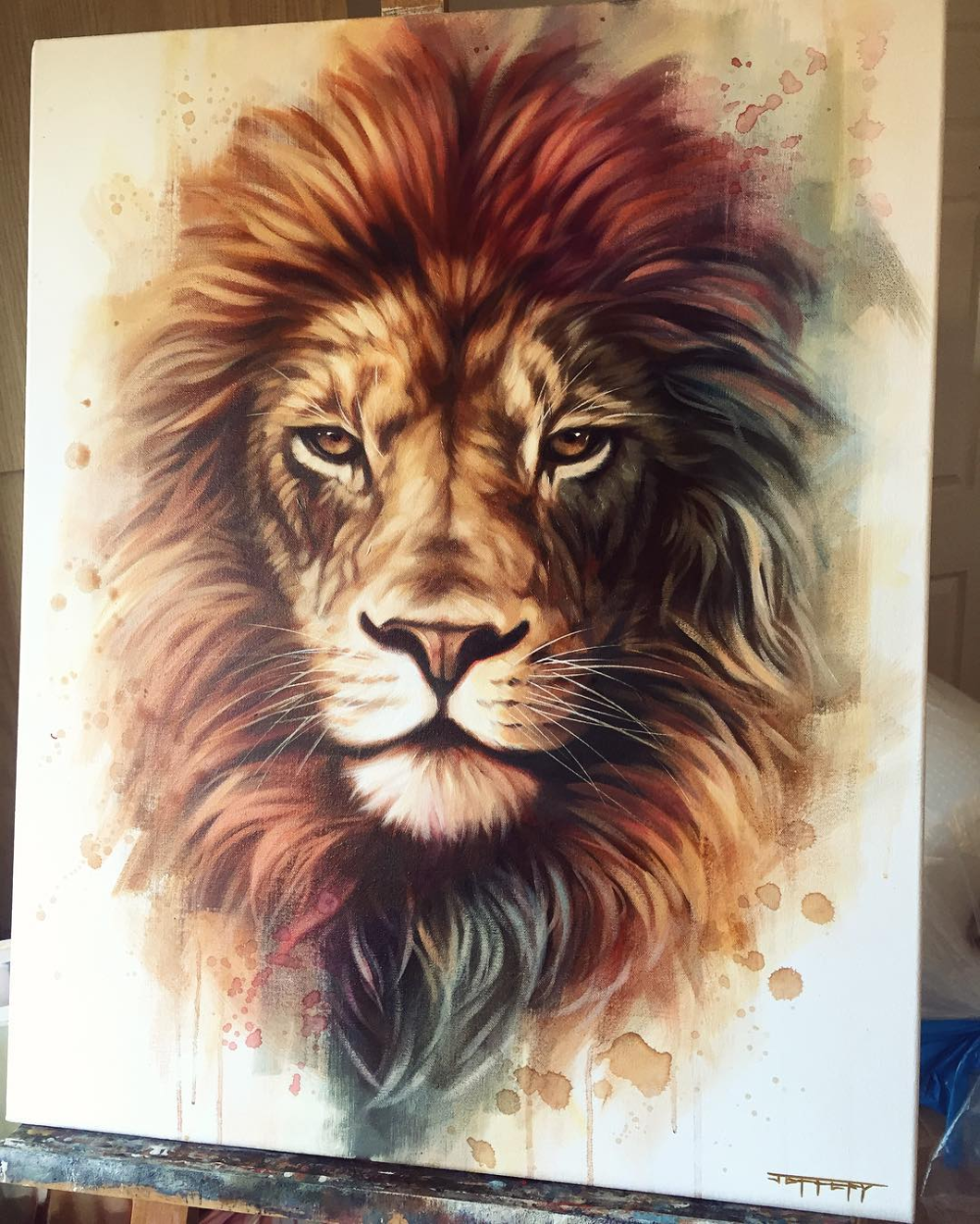 Морда Льва в цветах