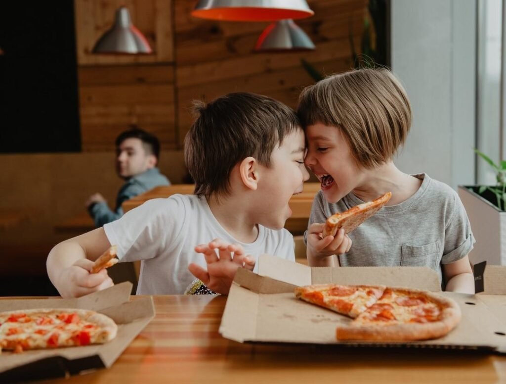 Совместное рисование детей и родителей