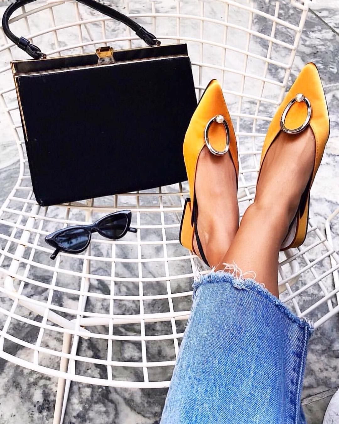 Женская обувь реклама