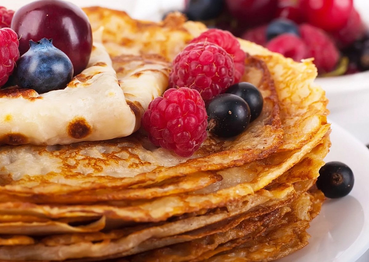 Блины с ягодами