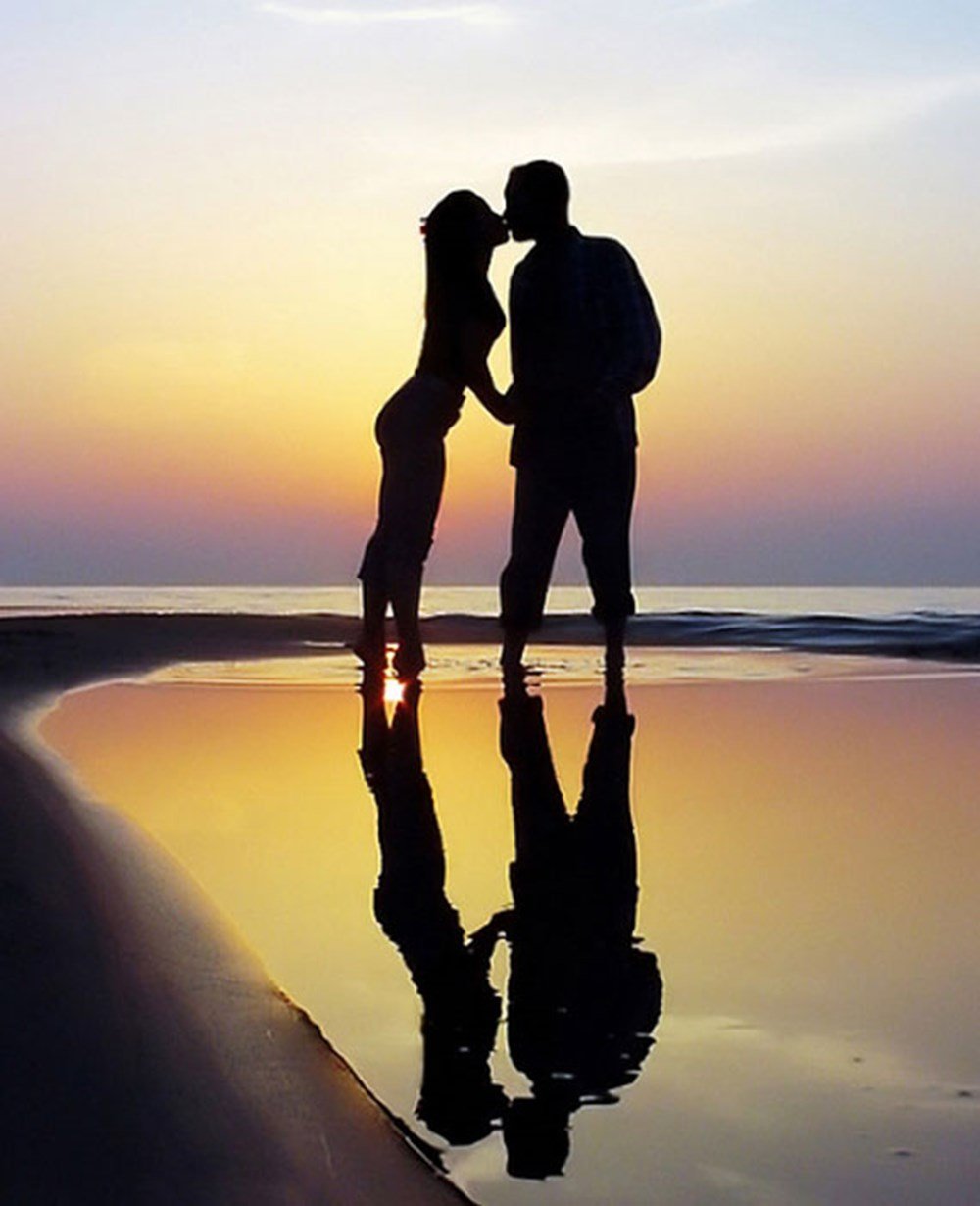 Счастливая пара силуэт