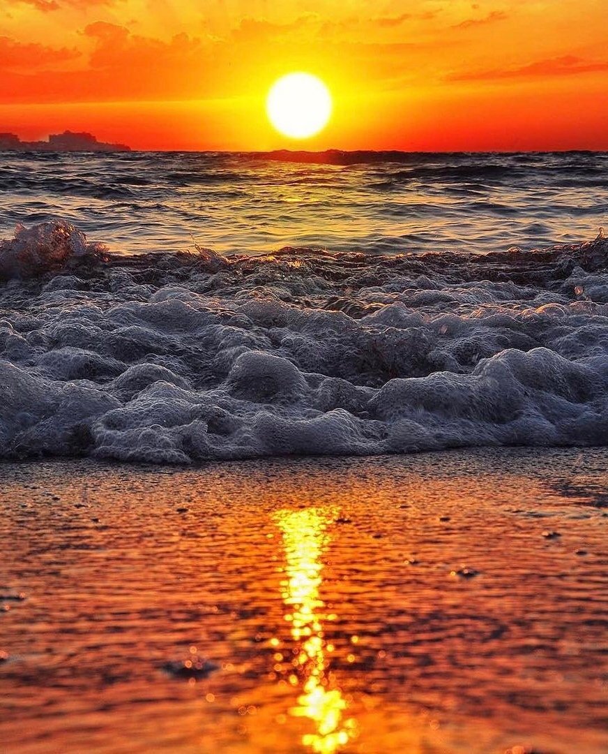 Вечер на море