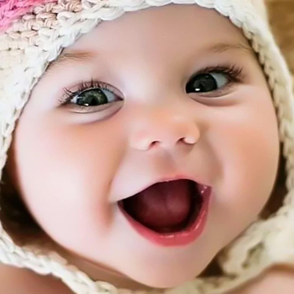 Дети смеются