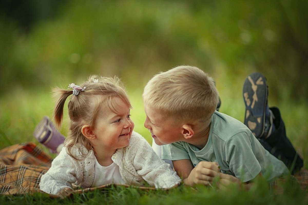 Два брата и сестренка