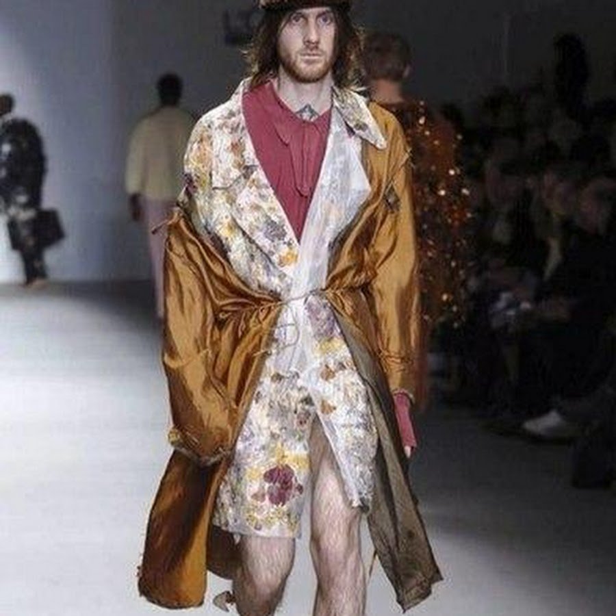 Смешная девочка