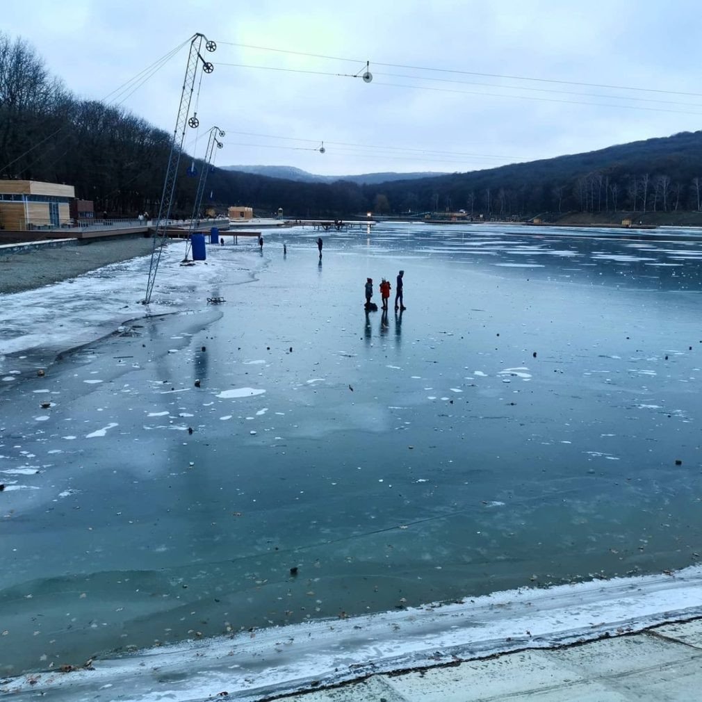 Тонкий лед МЧС