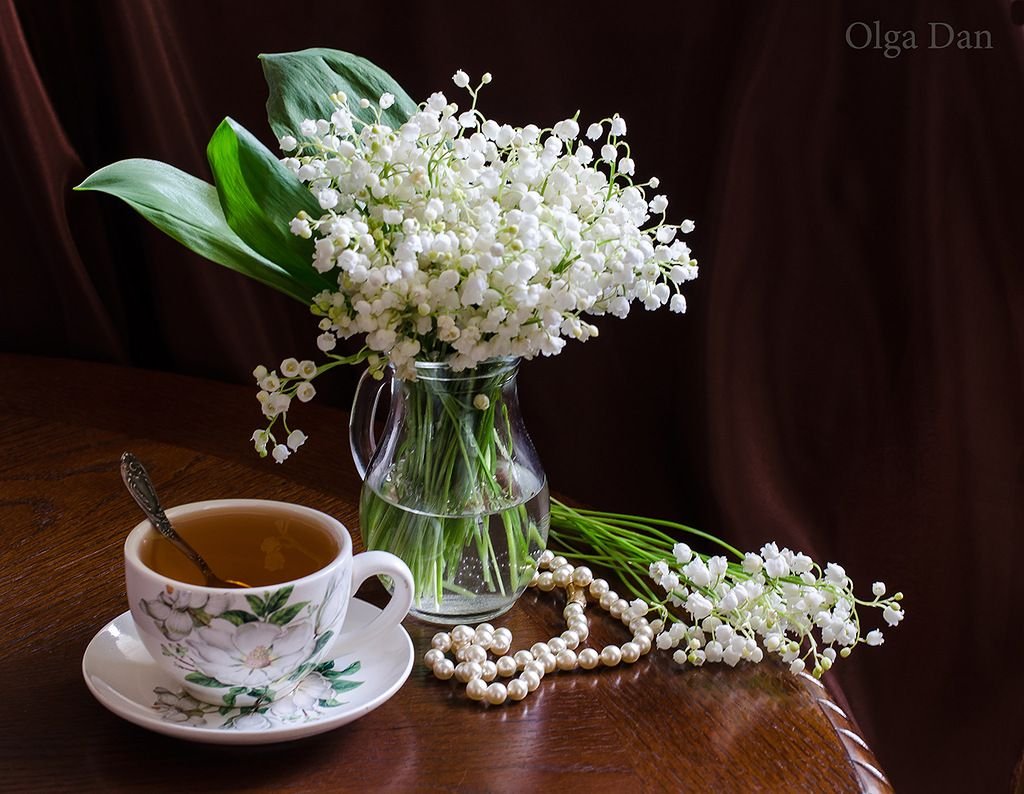 Чашка кофе и Ландыши