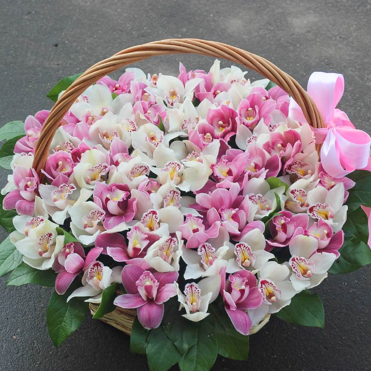 Букет с орхидеей Цимбидиум