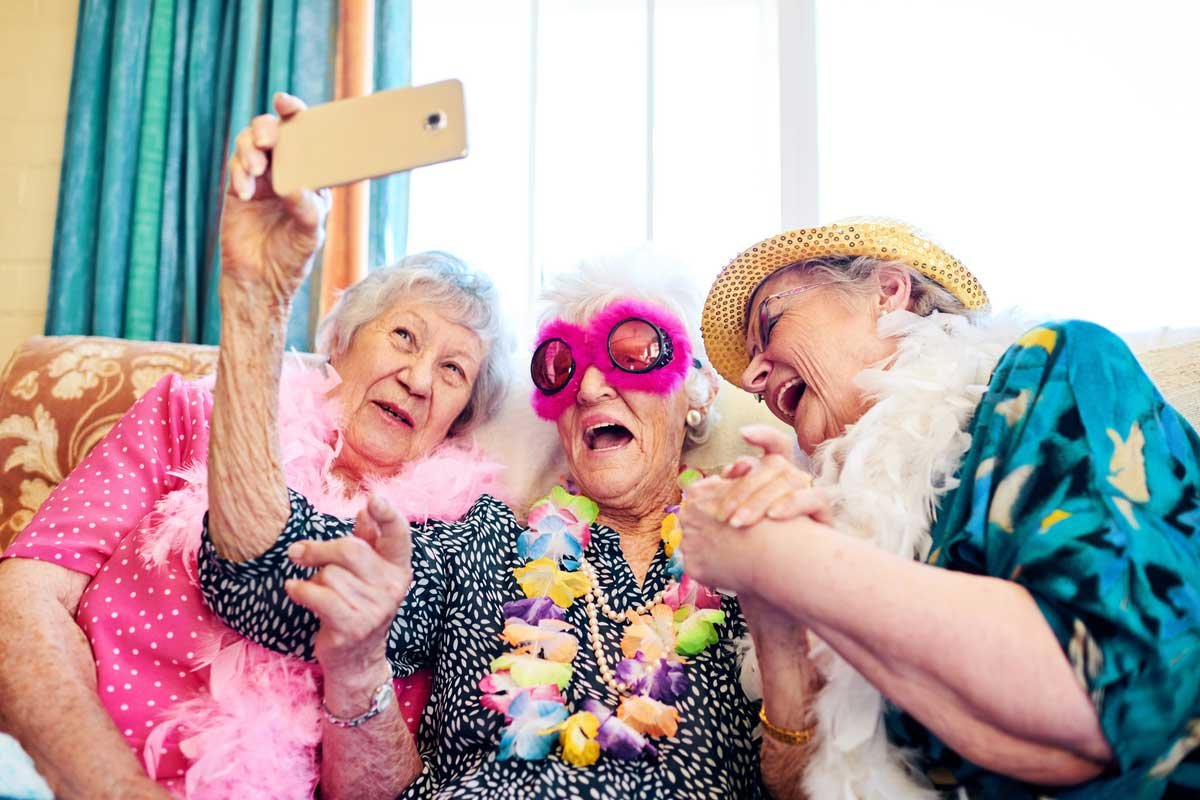 Три старушки