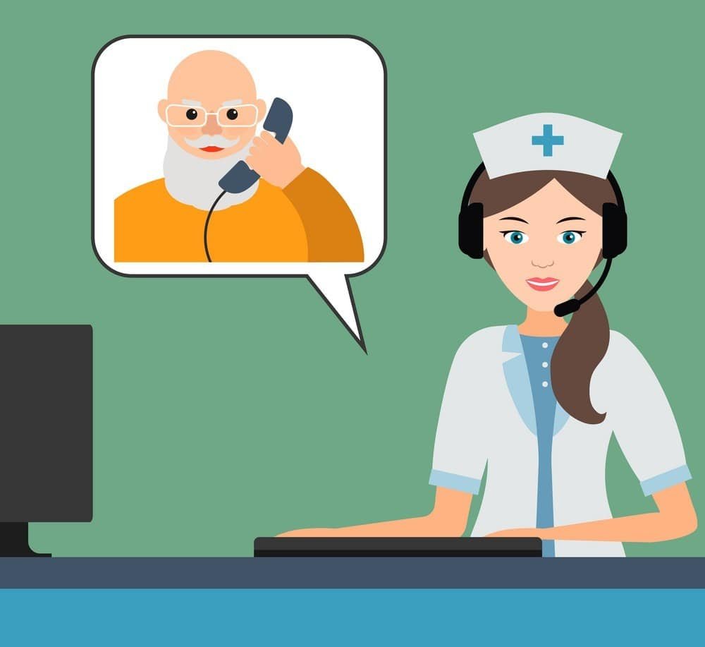 Медсестра вызывает врача