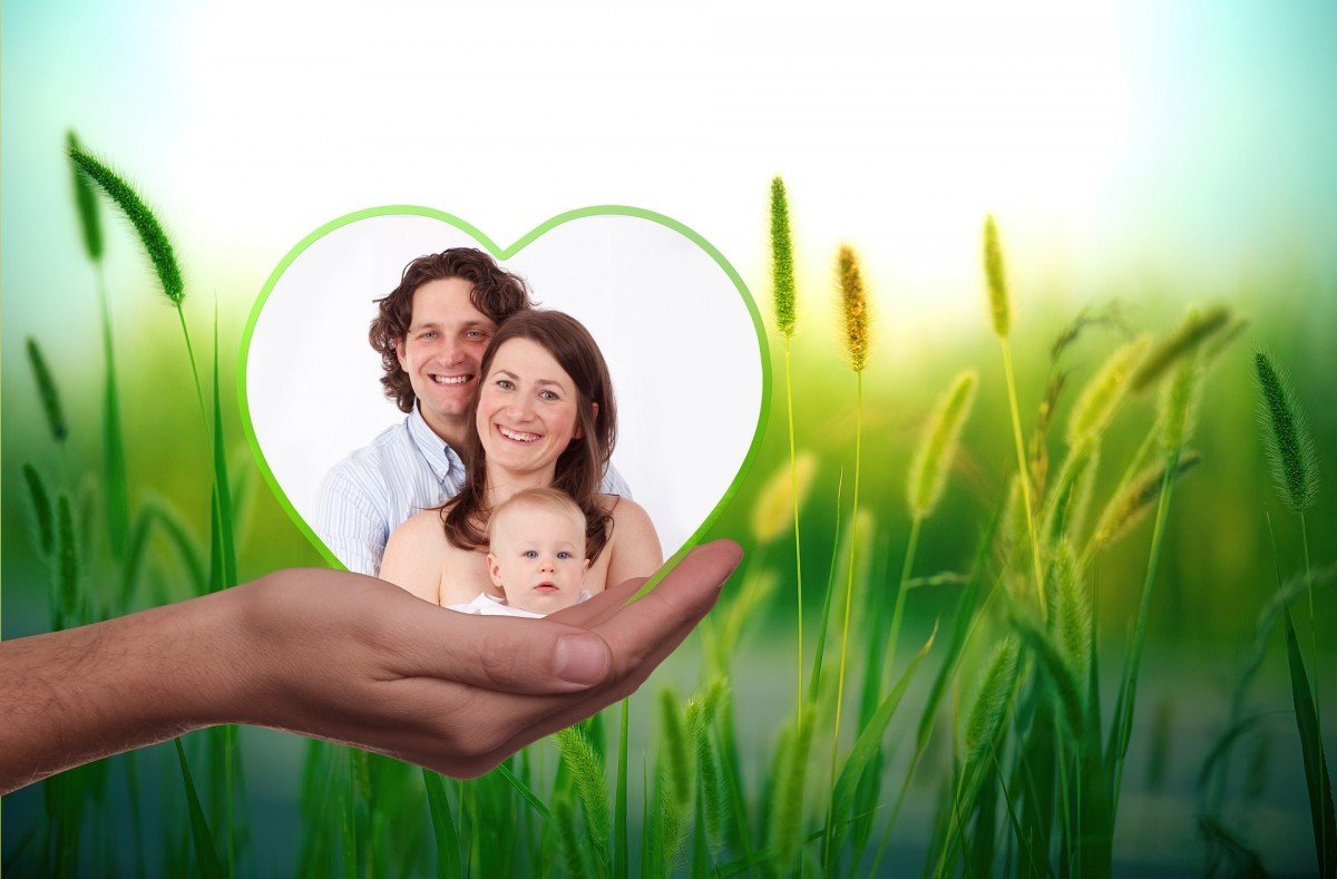 Девушка с фруктами