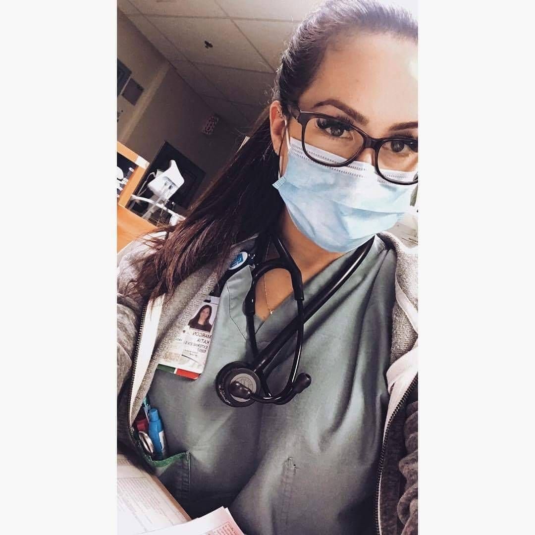 Красивые врачи селфи