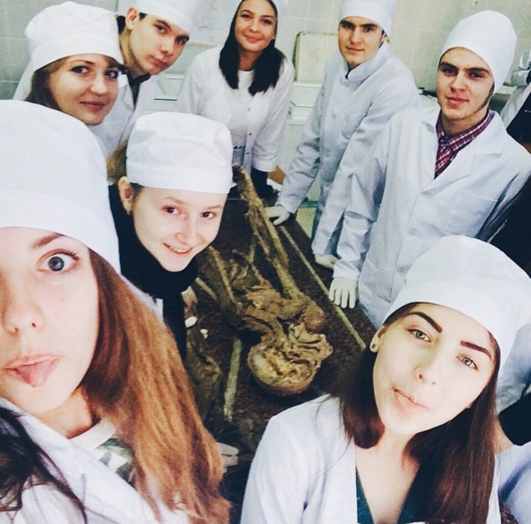 Красивые студентки медицинского института