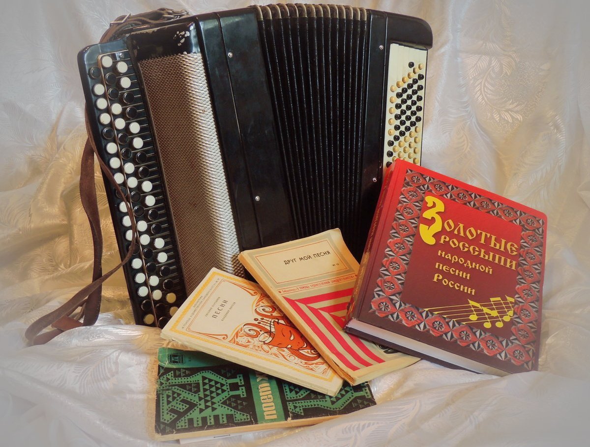 Красивый аккордеон