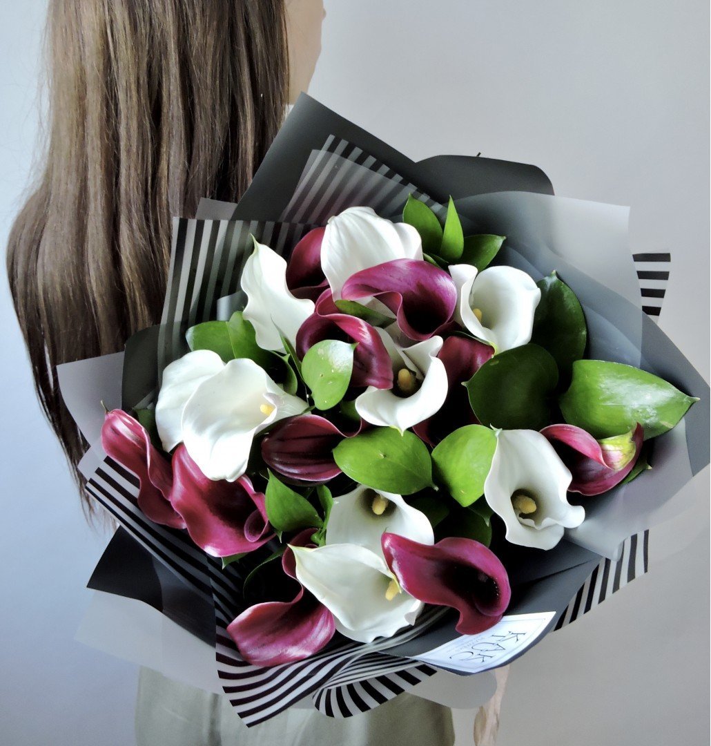 Каллы букет