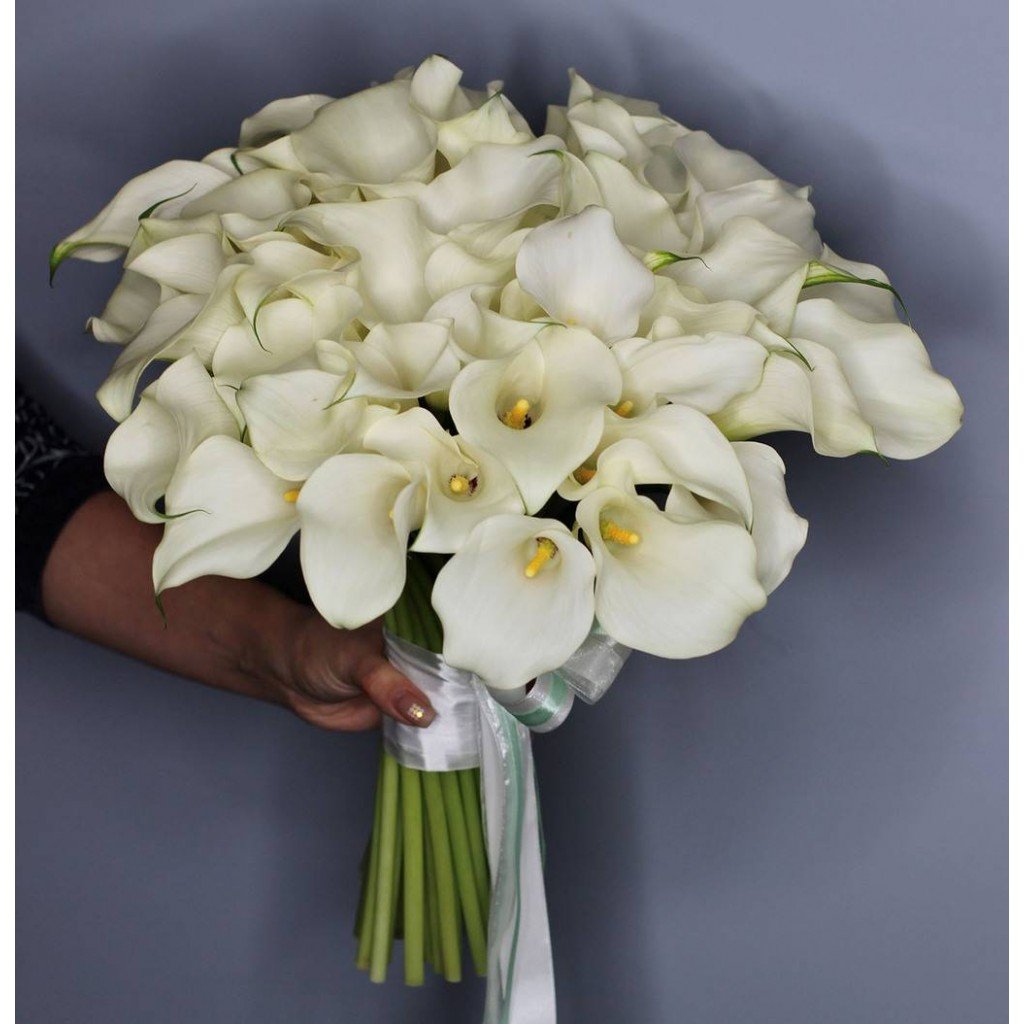 Букет белых каллов