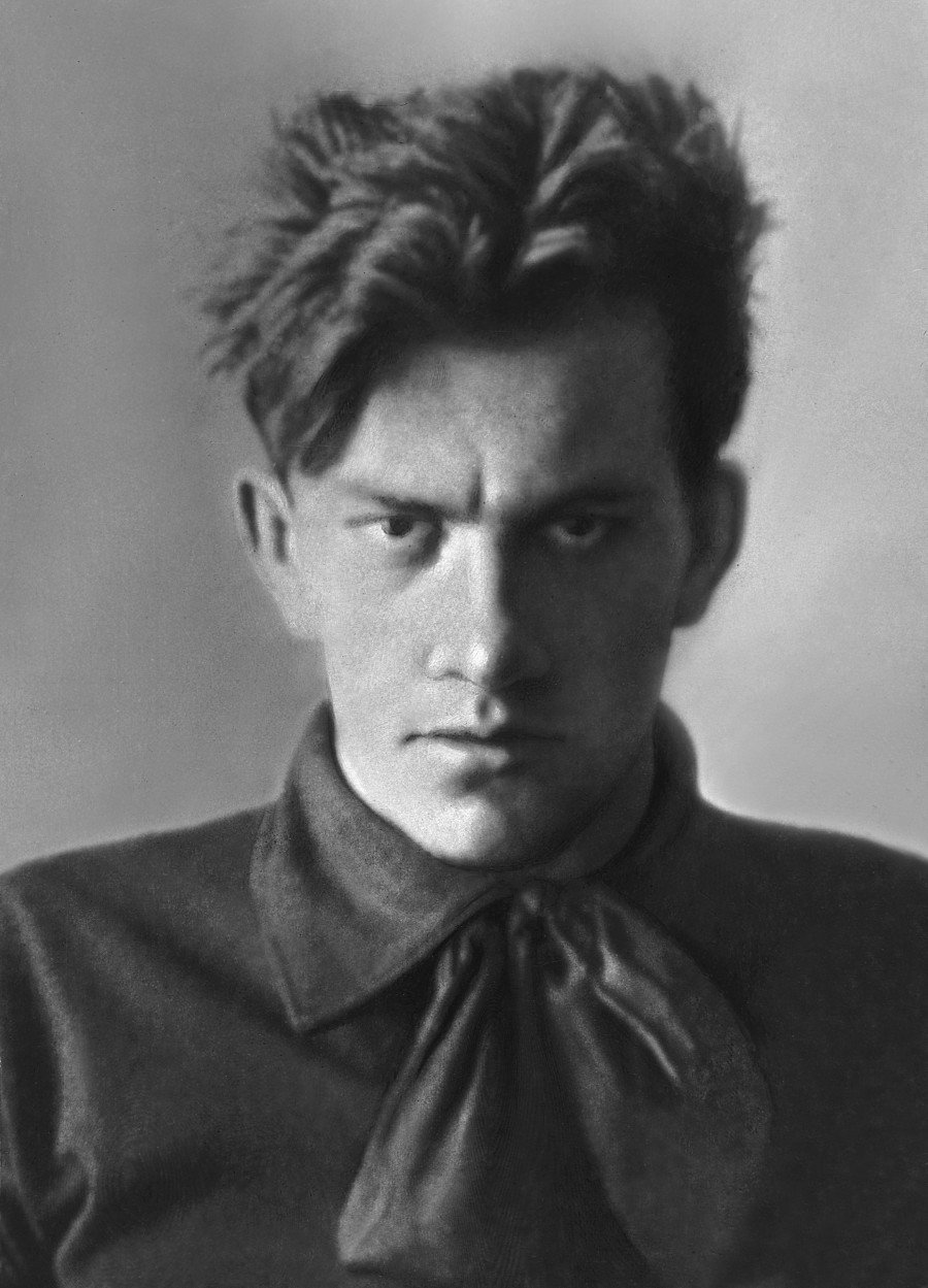 Владимир Владимирович Маяковский