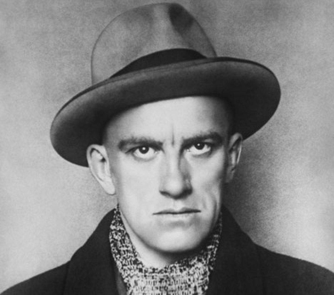 Маяковский 1930