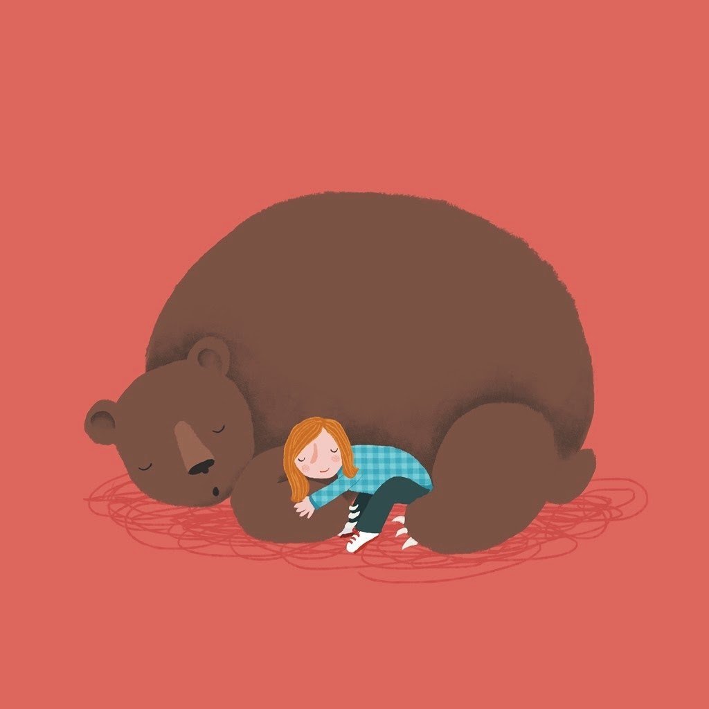 Медведь обнимает