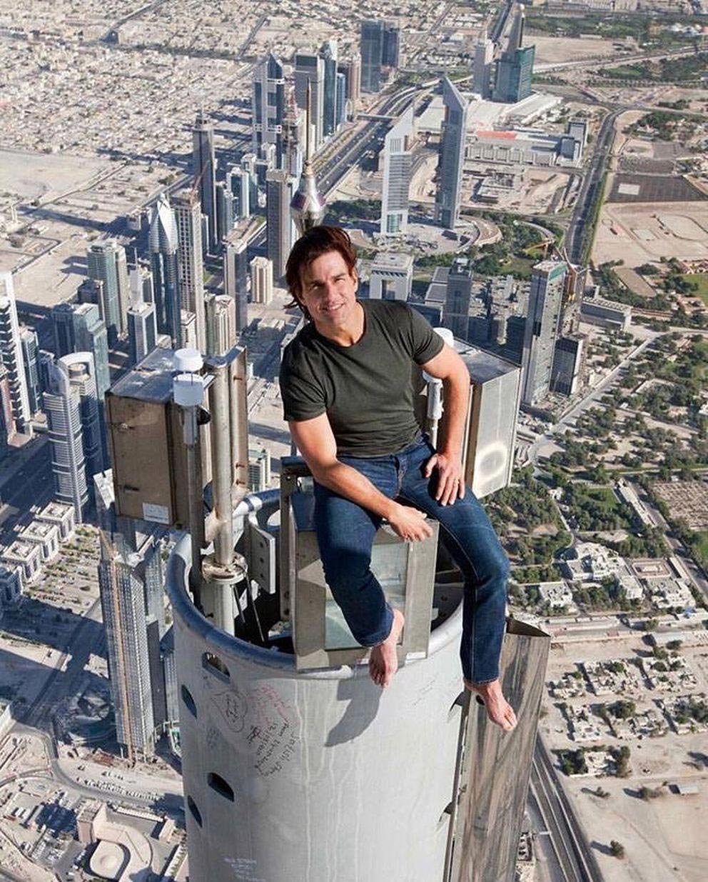 Том Круз на крыше Бурдж Халифа
