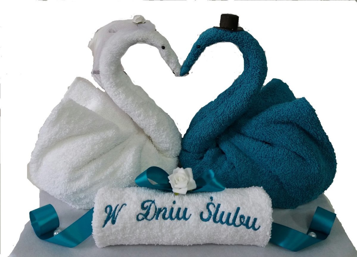 Торт свадебный с живыми цветами синий