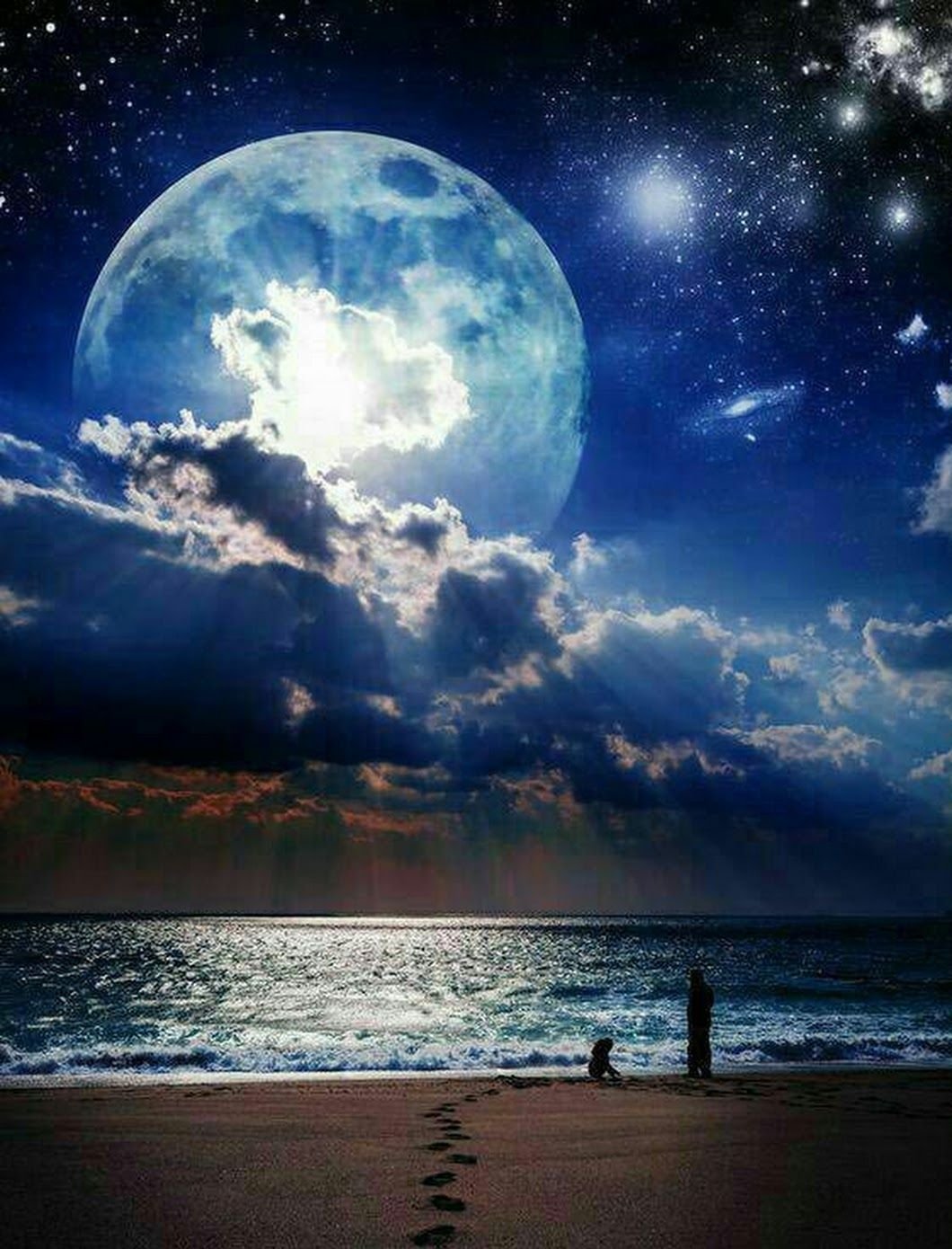 Огромная Луна