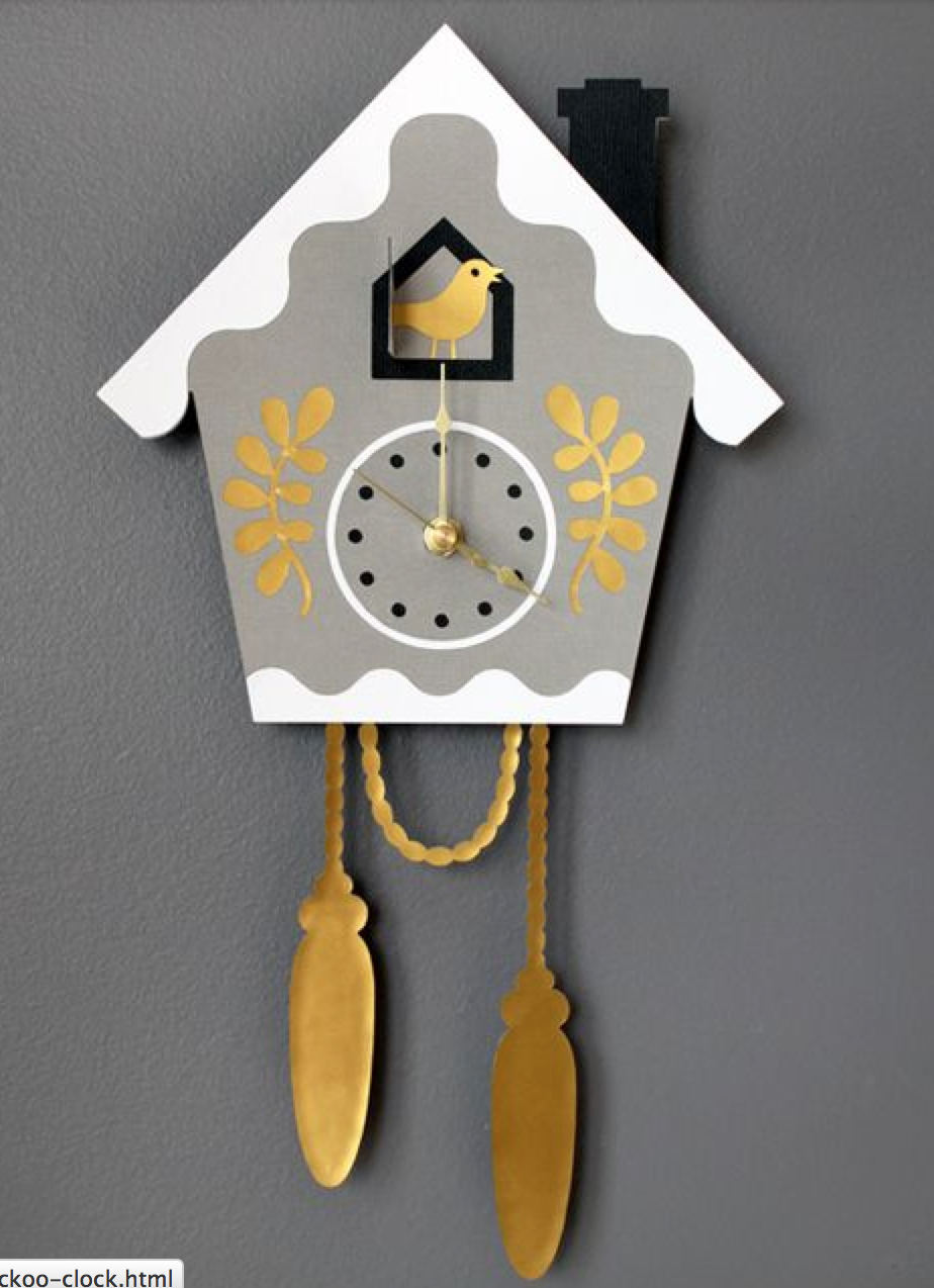 Часы с кукушкой поделка