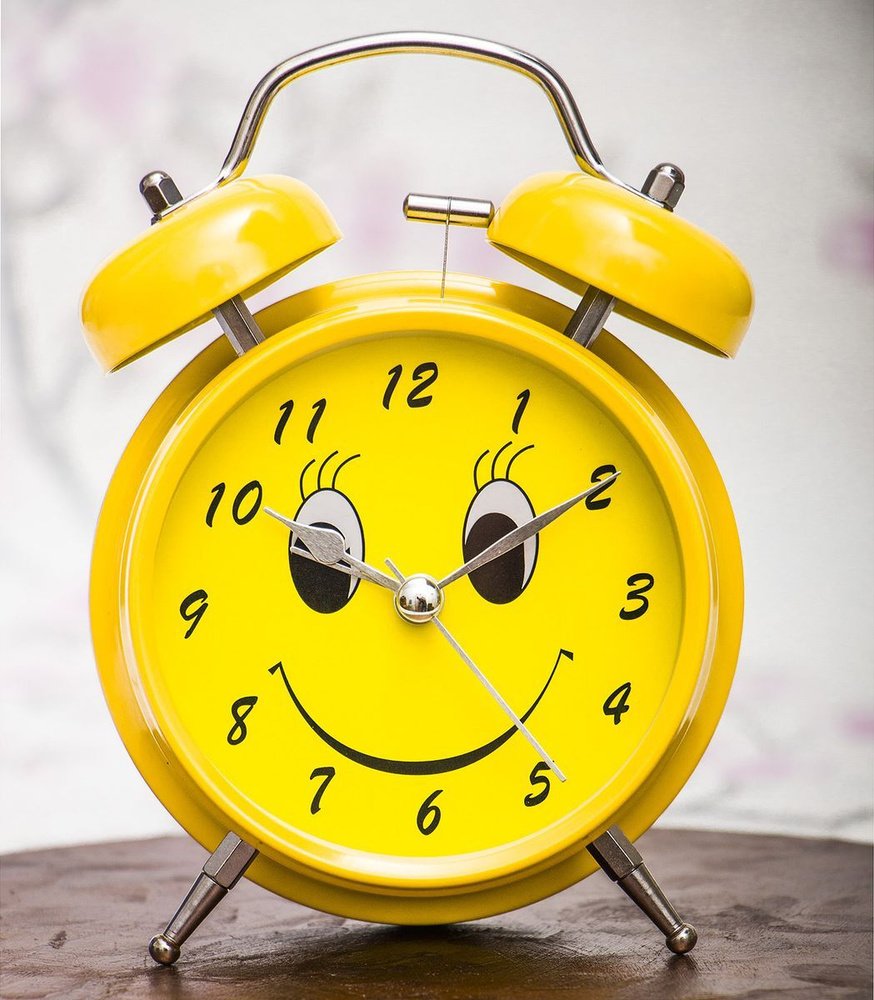 Будильник в4-043w