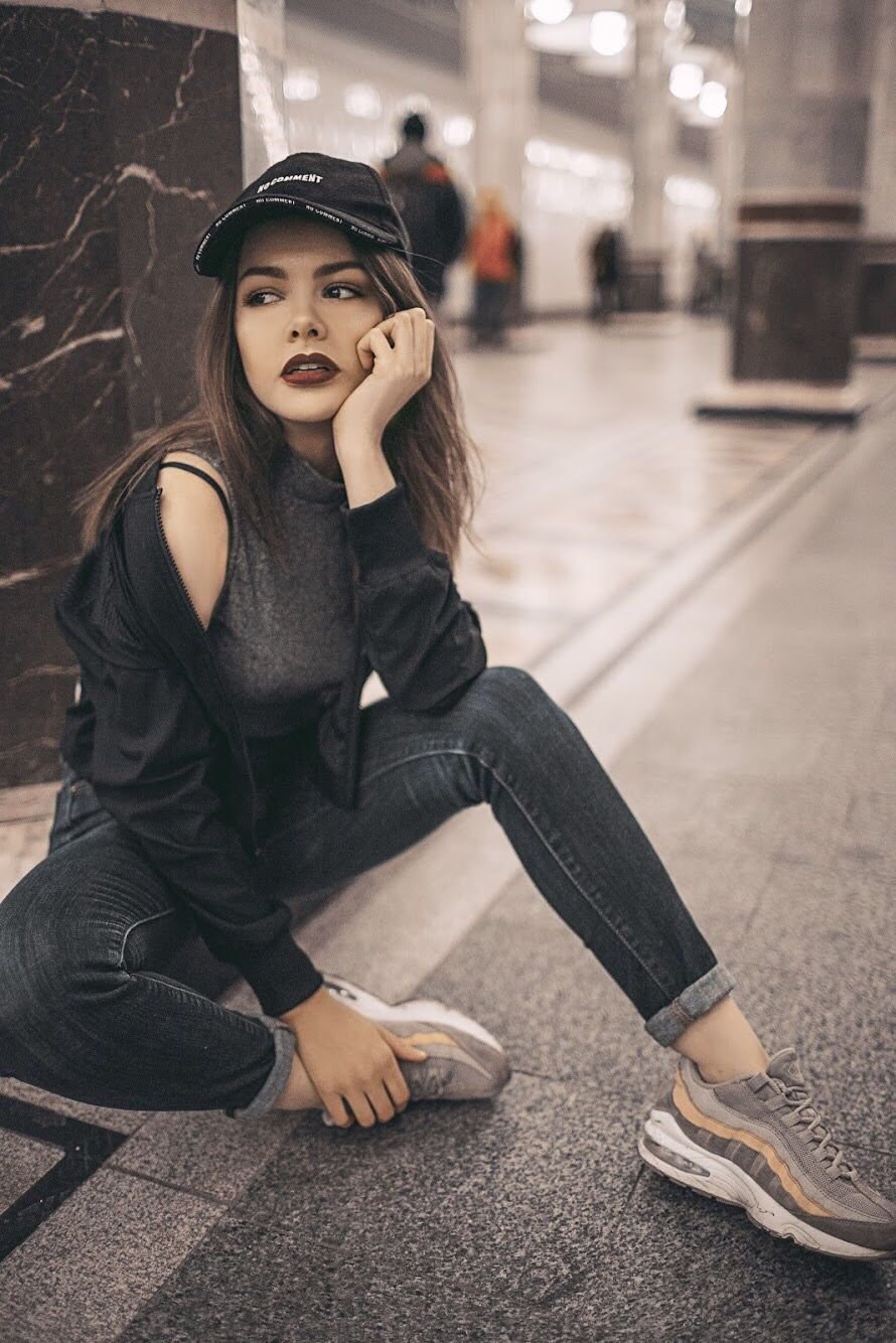 Дерзкая девушка