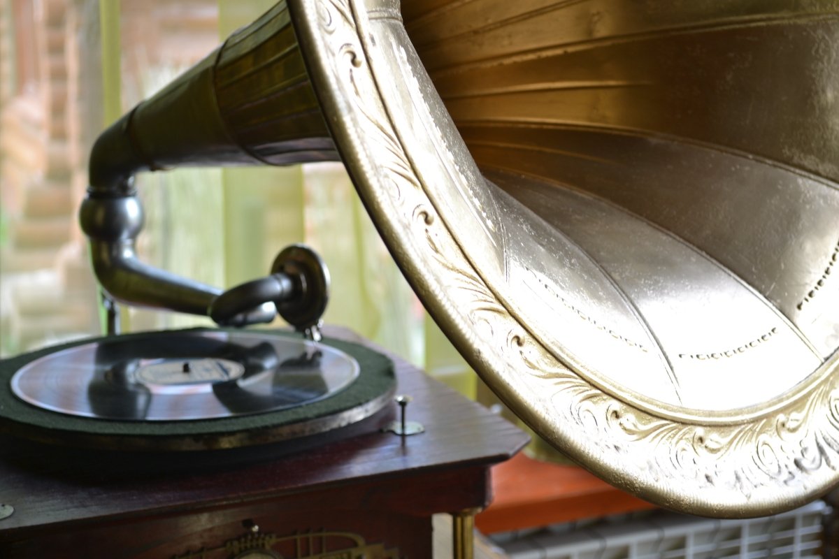 Пианола Фонограф граммофон патефон