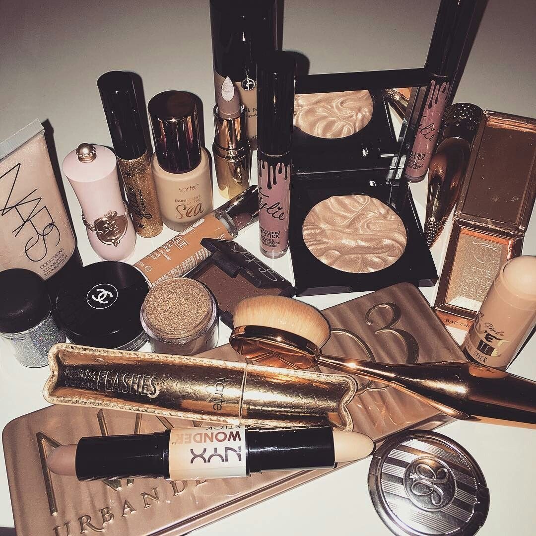 Макияж косметика Эстетика