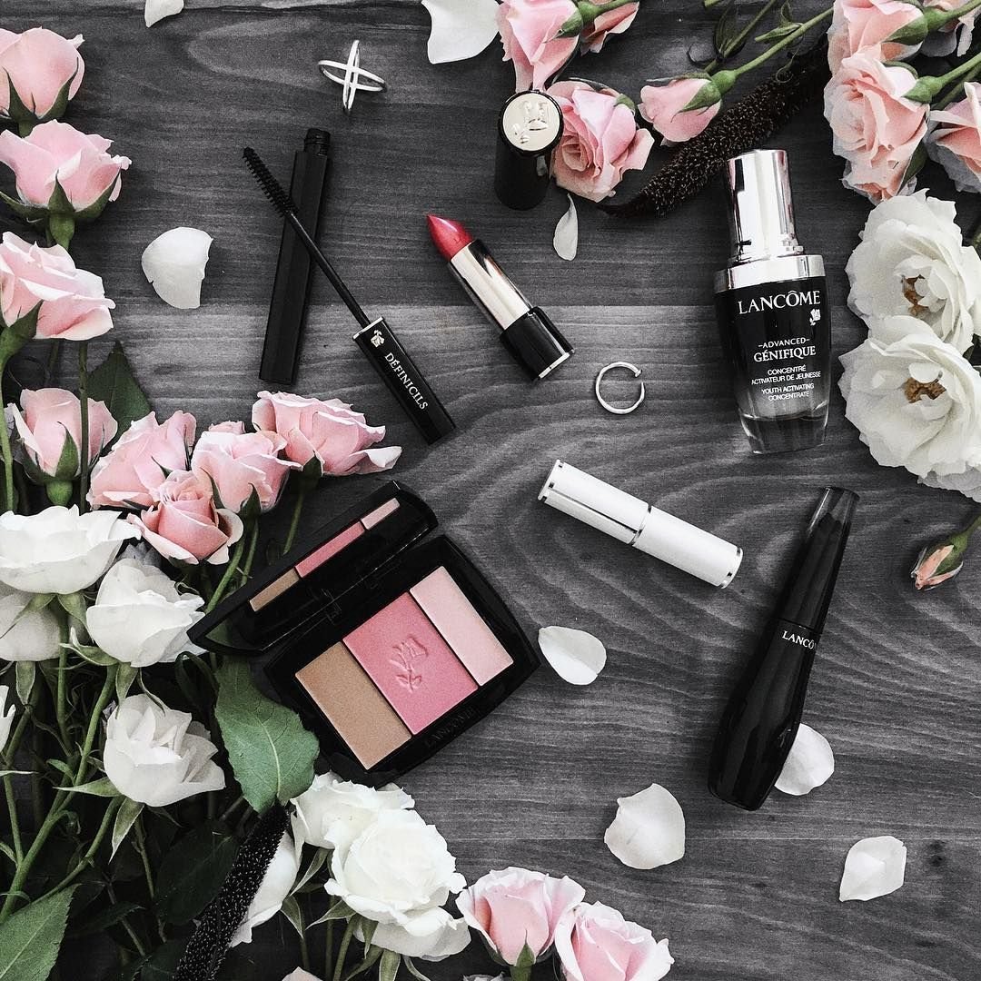 Красивая раскладка косметики