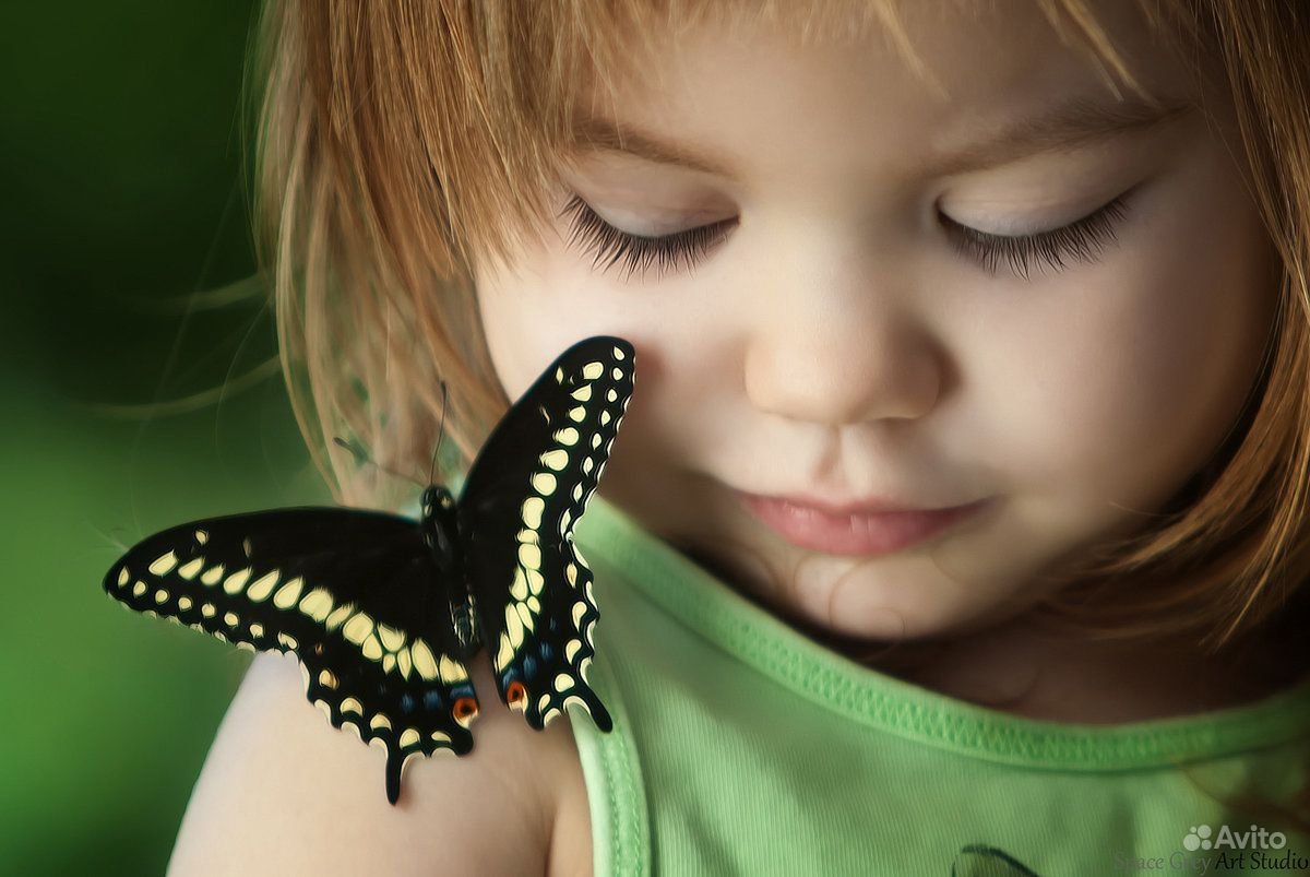 Девочка бабочка