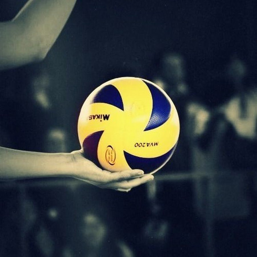 Веселый волейбольный мяч