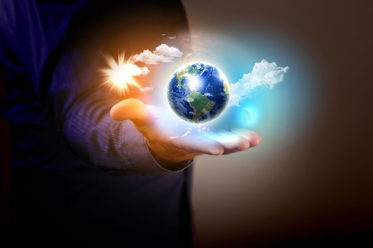 Планета на ладони