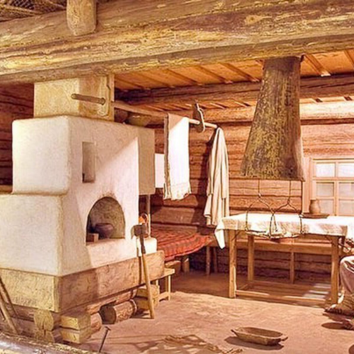 Полати в избе на Руси