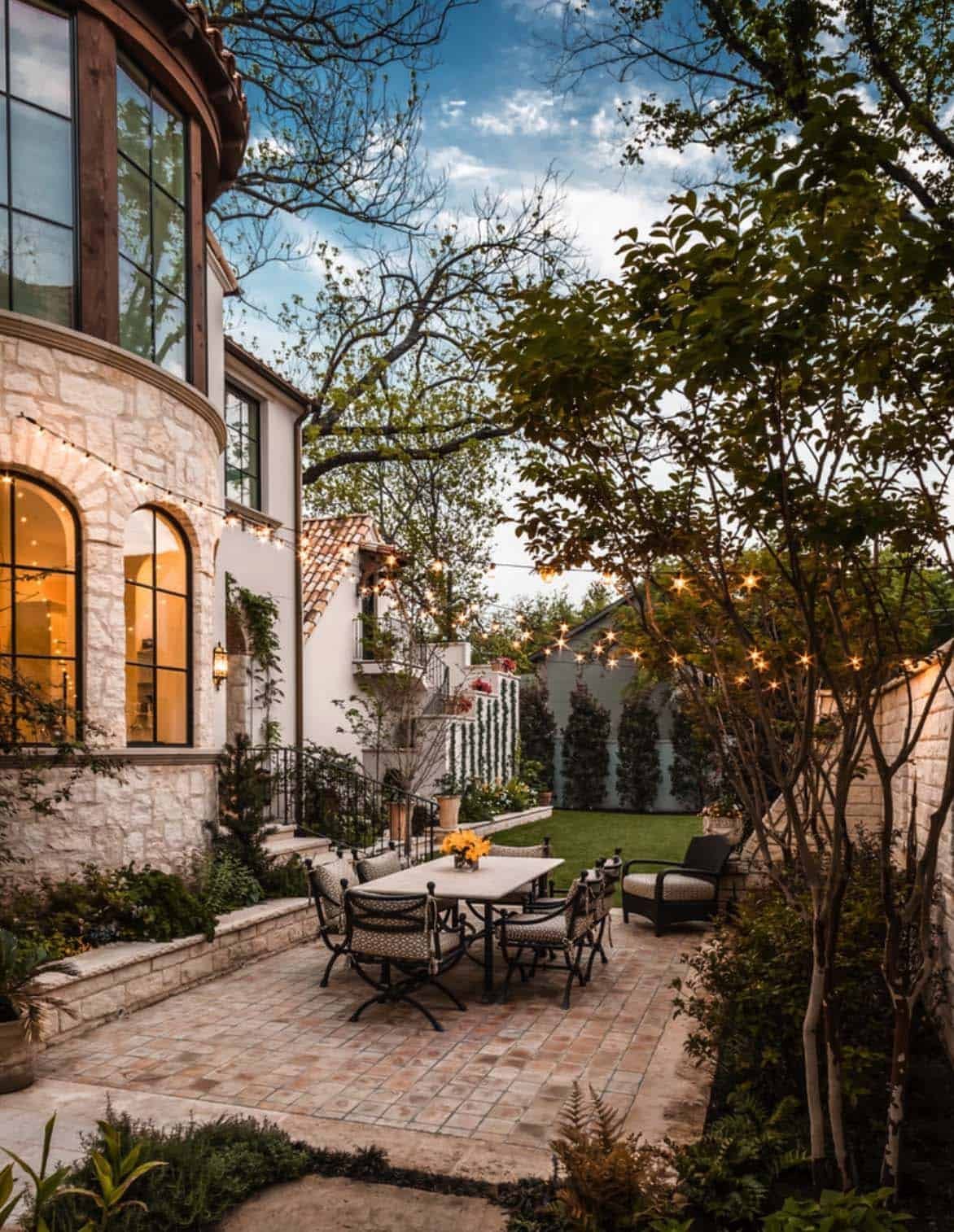 Красивые Дворики