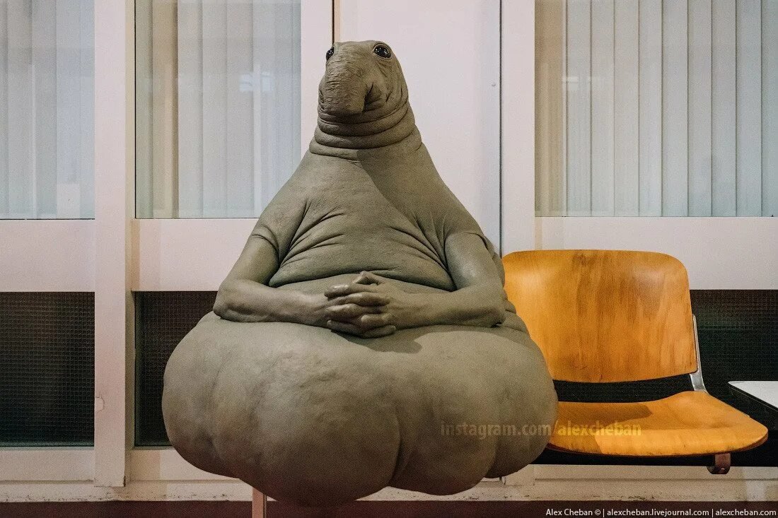 Homunculus Loxodontus скульптура