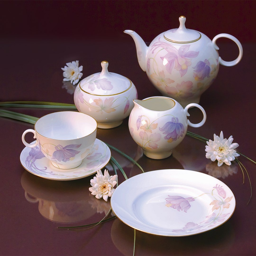 Красивая столовая посуда