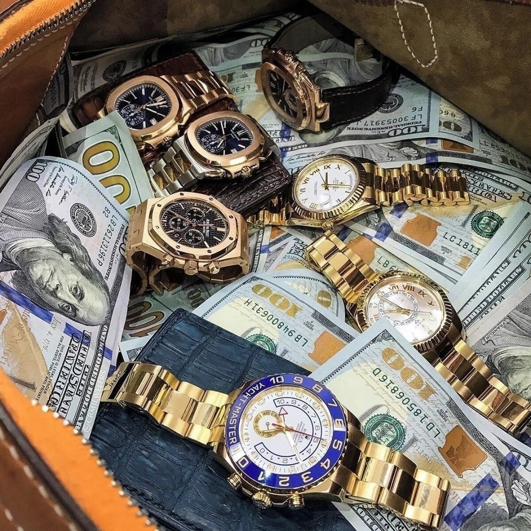 Богатство деньги драгоценности роскошь