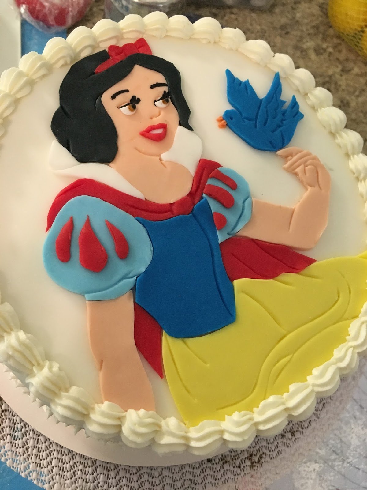 Торт Белоснежка